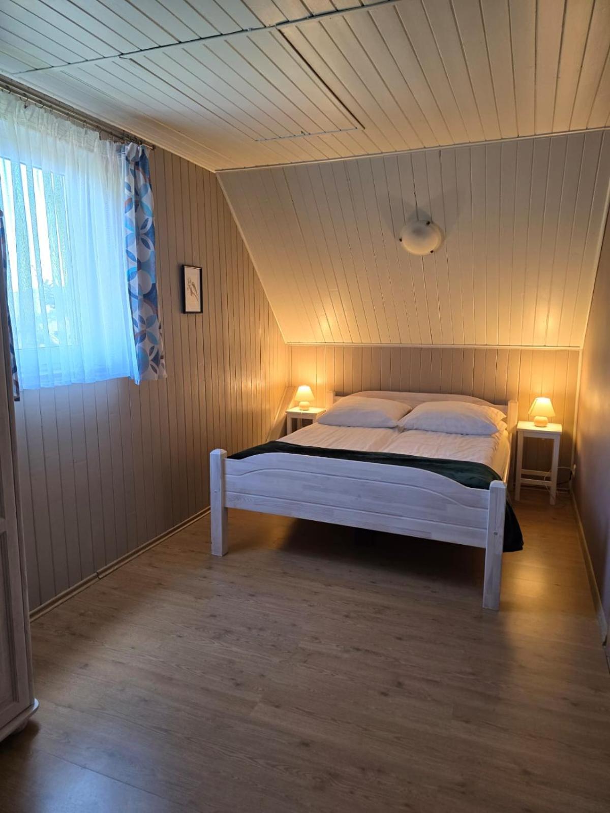 Domek Na Hrobaczej - Jacuzzi&Sauna Międzybrodzie Bialskie المظهر الخارجي الصورة